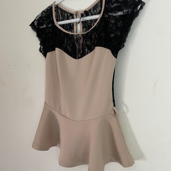 Beige Peplum Top with Black Lace - Picture 4 of 9